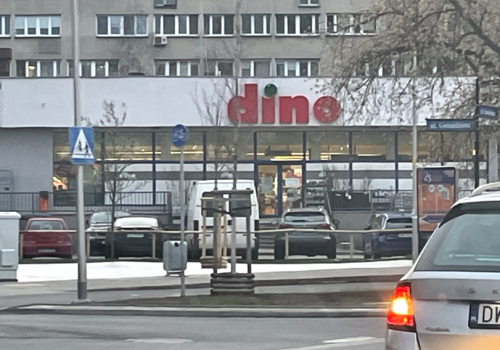 Możliwy strajk ostrzegawczy w Dino. Mediacje nie przynoszą efektu