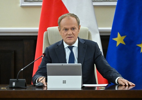 Premier Donald Tusk: Nie rezygnujemy z CPN. Będziemy dmuchać na zimne