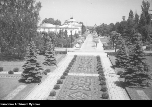 To uzdrowisko działa jak naturalny inhalator. Tak wyglądał Ciechocinek w latach 1945-1980