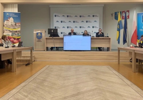 Sesja bez burmistrza. Dużo pytań, ale brak zgody na publiczną debatę