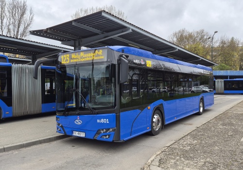 48 nowych autobusów w Krakowie. Po raz pierwszy z lodówkami w kabinach