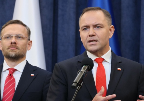 Czy prezydent pojawi się na ślubowaniu sędziów TK w Sejmie? Bogucki o decyzji Nawrockiego