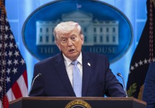 Trump znów krytykuje NATO. 