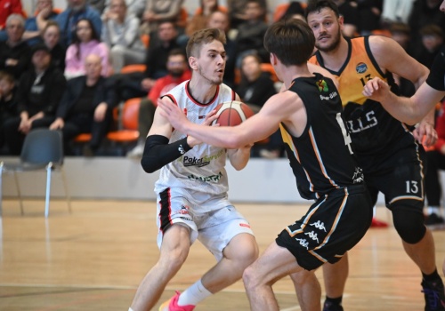 Koniec sezonu dla koszykarzy UJK