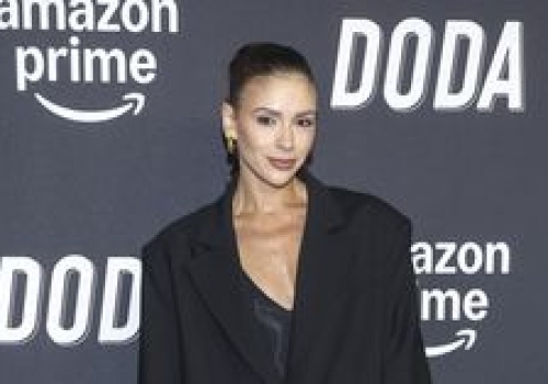 Klaudia Halejcio zachwyca. Wybrała najmodniejszy strój kąpielowy