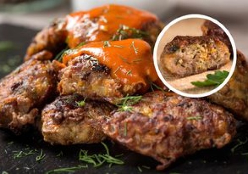 Dodaj do mielonych. Wyjdą obłędnie soczyste, a skórka będzie chrupać aż miło