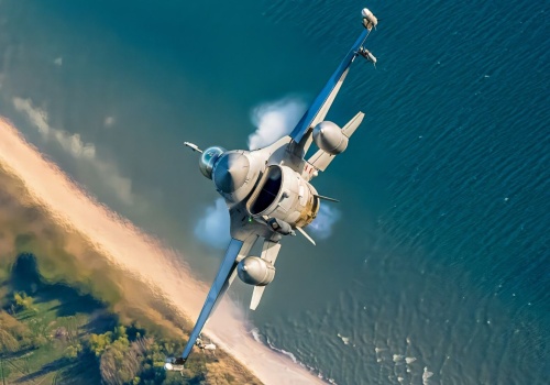 Rosyjski samolot przechwycony nad Bałtykiem. Polskie F-16 w akcji