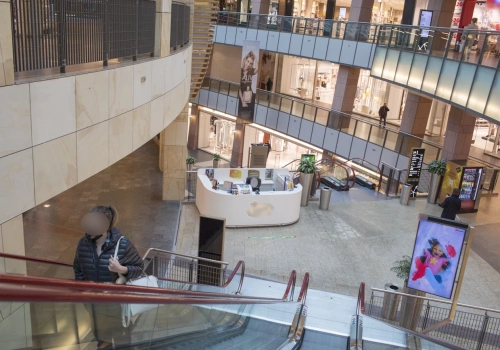 To koniec złotej ery galerii handlowych. Globalny gigant tnie sklepy także w Polsce