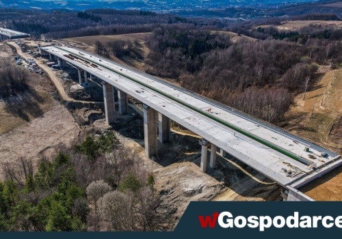 Via Carpatia łapie duży poślizg