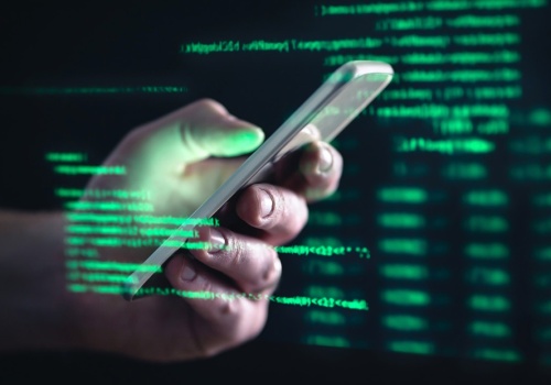 Jak działają fałszywe inwestycje online i dlaczego przypominają korporacje cyberprzestępcze