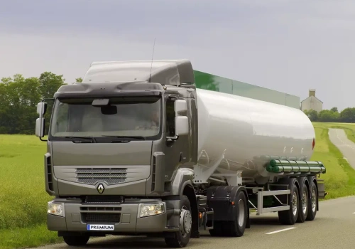 Państwowe pożyczki dla przewoźników, by opłacić wyjątkowo drogie paliwo