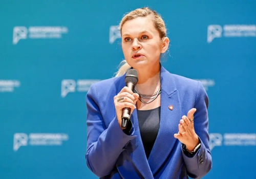 Obowiązkowa edukacja zdrowotna. Jak Barbara Nowacka zawiodła uczniów i Czarnka