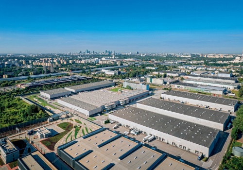 „Koncentracja na odporności operacyjnej zamiast maksymalizacji wolumenów”. Rynek magazynowy w Polsce rośnie, ale w specyficzny sposób