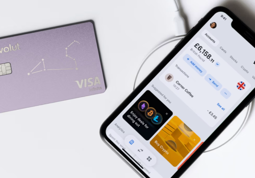 Revolut uruchamia asystenta AIR i wchodzi w erę bankowości konwersacyjnej