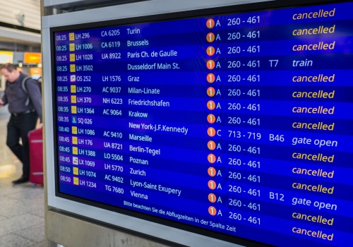 Jutro aż 52 odwołane loty z i do Polski na 2 duże europejskie lotniska! Twoje plany mogą lec w gruzach – mamy listę anulacji