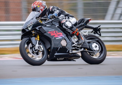 Chińska marka motocykli wchodzi do Polski. Na torze wygrywa z najlepszymi