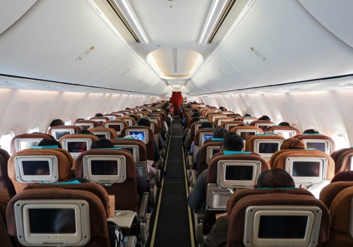 Urodziła dziecko na pokładzie samolotu. Prawnicy głowią się nad jego obywatelstwem