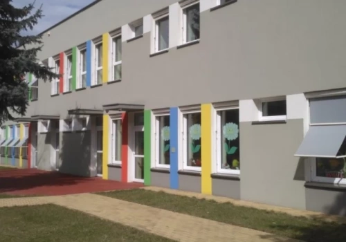 Nadzór budowlany zamknął wrocławski żłobek, bo w stołówce spadł sufit