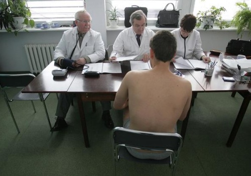 Gen. Klisz: powrót do tradycyjnego poboru nierealny