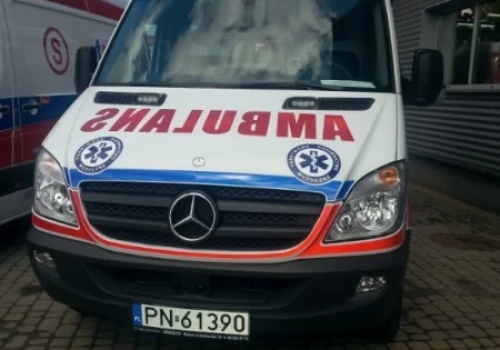 Zabiorą karetkę z Turku? Burmistrz alarmuje, mieszkańcy i ratownicy mówią: to zagrożenie