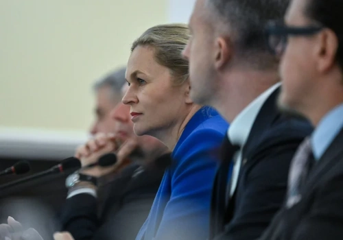 Wrze po decyzji MEN, rodzice wyręczają dzieci. „Uczy się, że można oszukiwać”