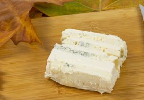 To nie żółty ser jest najgorszy dla serca. Kardiolog wskazuje inny produkt