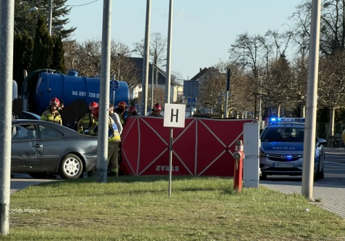 Wypadek koło Parku Handlowego w Nowym Tomyślu