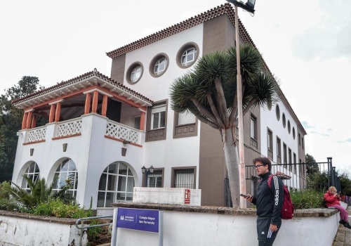 Kryzys mieszkaniowy w La Laguna blokuje dostęp do studiów