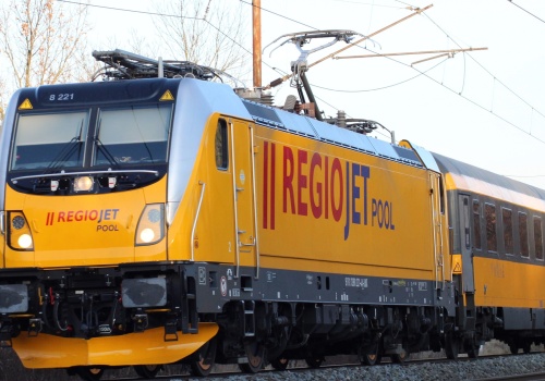 RegioJet wycofuje się z Polski. Ekspert nie pozostawia złudzeń. 