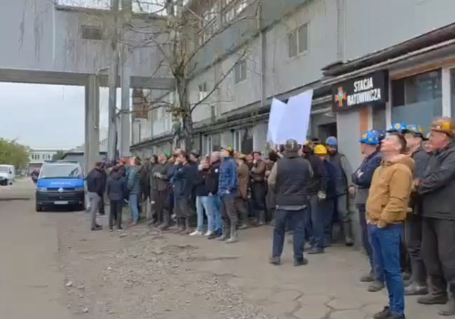 „Wypie****ać!”. Tak górnicy skandowali do aktywistów z Greenpeace