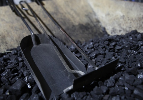 Masz piec na ekogroszek? Sprawdź terminy i kary, bo od tego roku ruszają kontrole