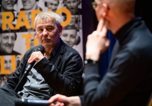 Dzień Radia w Muzeum Kinematografii. Seans filmu „Samotni” i spotkanie z Jackiem Grudniem