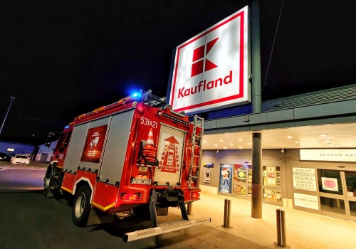 Utknęła w toalecie. Interwencja służb (ZDJĘCIA)