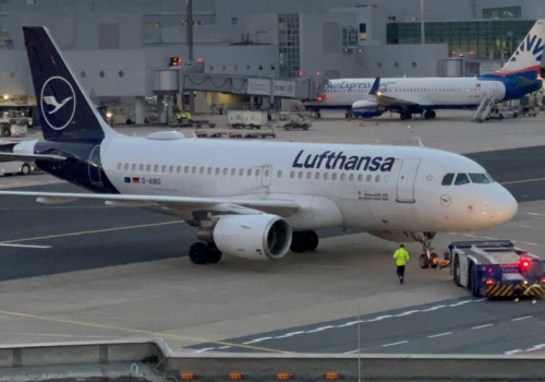 Strajk w Lufthansie. W piątek pasażerów czekają utrudnienia na wielu lotniskach