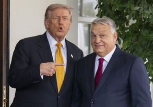 Trump rozpływa się nad Orbanem. 