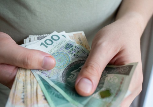 Można zarobić nawet 12 tys. złotych. To praca dla osób z konkretnym doświadczeniem