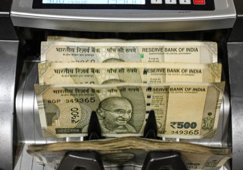 Rupia indyjska liderem w Azji. Interwencja banku centralnego zmieniła układ sił na rynku walutowym