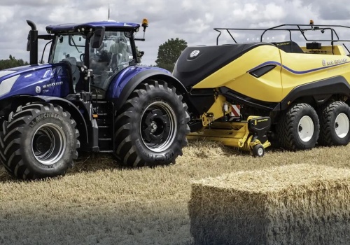 Automatyzacja prasowania. IntelliSense przejmuje stery w prasach New Holland BigBaler