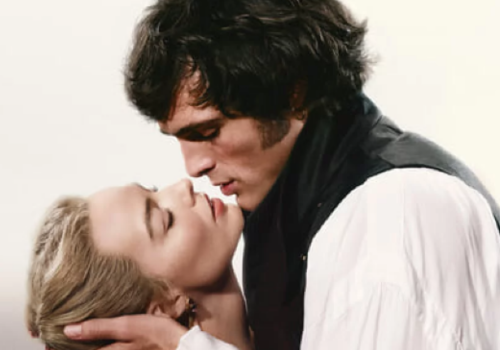 Kontrowersyjny hit 2026 już w streamingu. „Wichrowe wzgórza” trafiły do sieci szybciej, niż się spodziewano