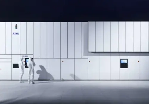 W 2025 r. rynek sprzętu do produkcji półprzewodników osiągnął 135 mld USD