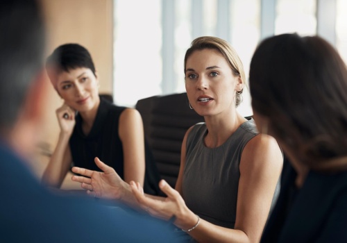 Co mówią pewne siebie kobiety w pracy? 7 zdań, które pokażą twój profesjonalizm i asertywność