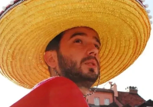 Stand-up: Karol Modzelewski – „Bimber i marakasy”