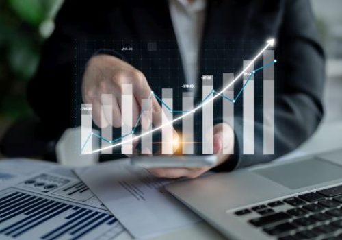 Ponad 40 proc. polskich firm zwiększy wydatki na IT w 2026 roku