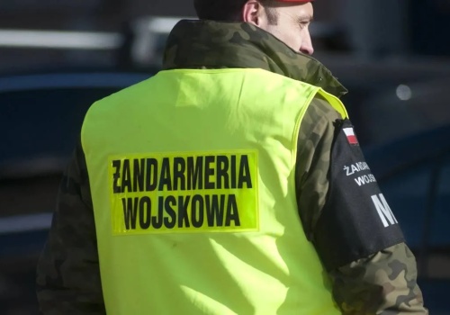 Akcja Żandarmerii Wojskowej. W sadzie odnaleziono fragment rakiety