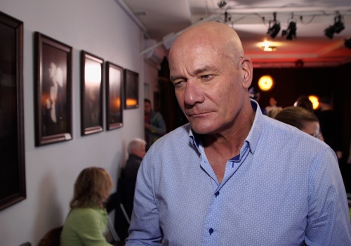 Piotr Zelt: Jako rowerzysta spotykam się z agresją ze strony kierowców samochodów. Ciężarówka z naczepą o mało nie zepchnęła mnie z drogi