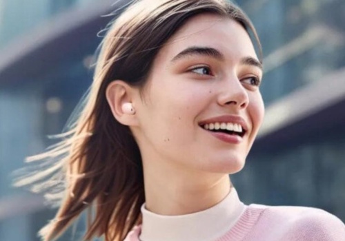 Małe, lekkie i z ANC. Różowe słuchawki bezprzewodowe SOUNDCORE A30i na dobrej cenie