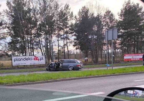 Zielona Góra. Poważny wypadek, zderzenie dwóch samochodów (ZDJĘCIE CZYTELNIKA)