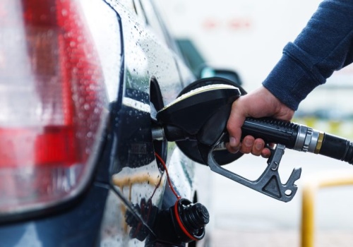 Ile zapłacimy za paliwo w weekend i poniedziałek? Minister energii podał maksymalne ceny