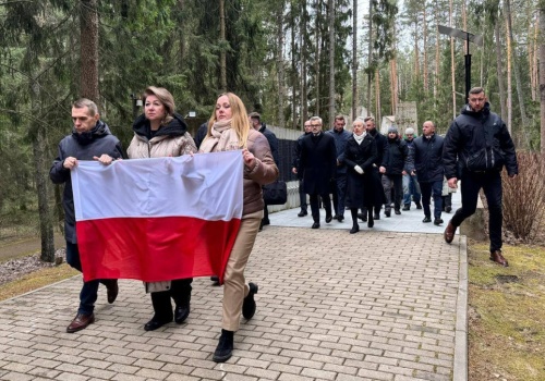 Próby prowokacji na uroczystościach katyńskich. 