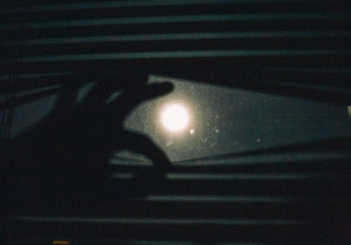 Trening zamiast tabletek? Naukowcy sprawdzili, czy ruch może pomóc na bezsenność